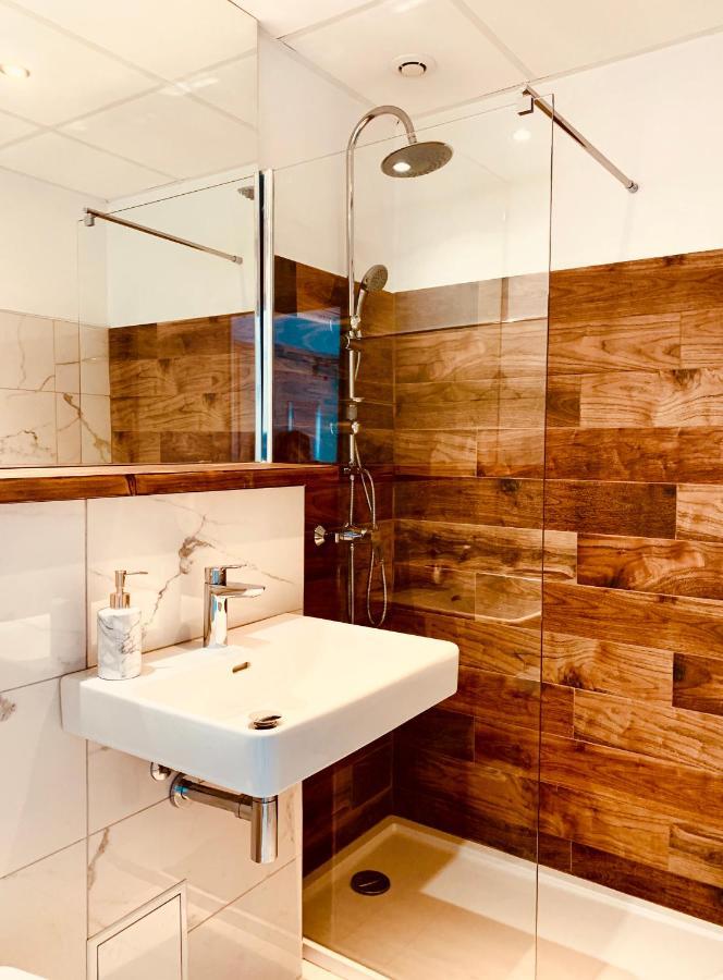 Double Room,1029355993:JPEG