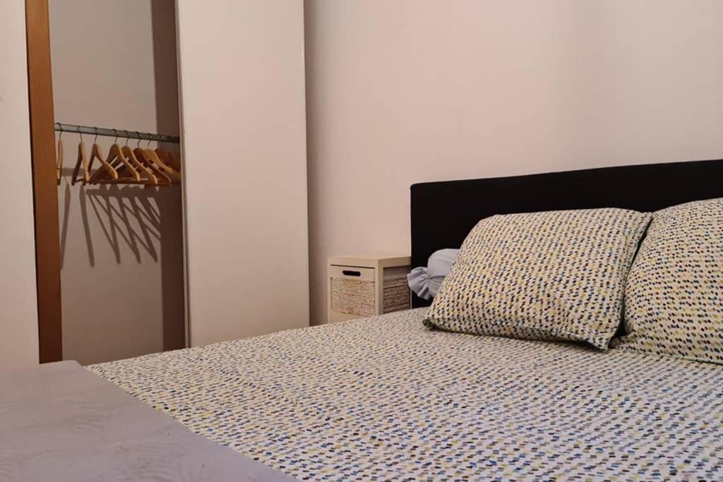 One-Bedroom Apartment,1052823541:JPEG