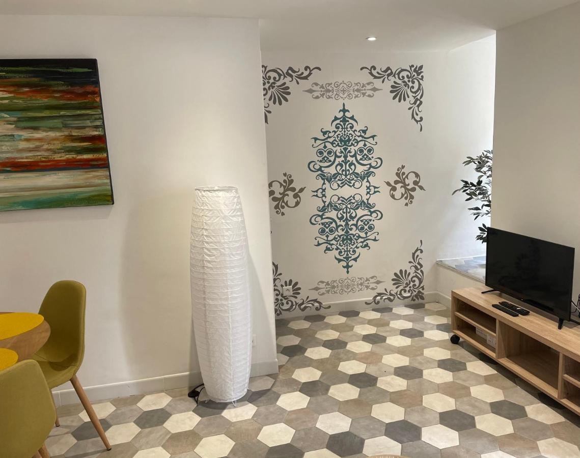 One-Bedroom Apartment,1074438700:JPEG