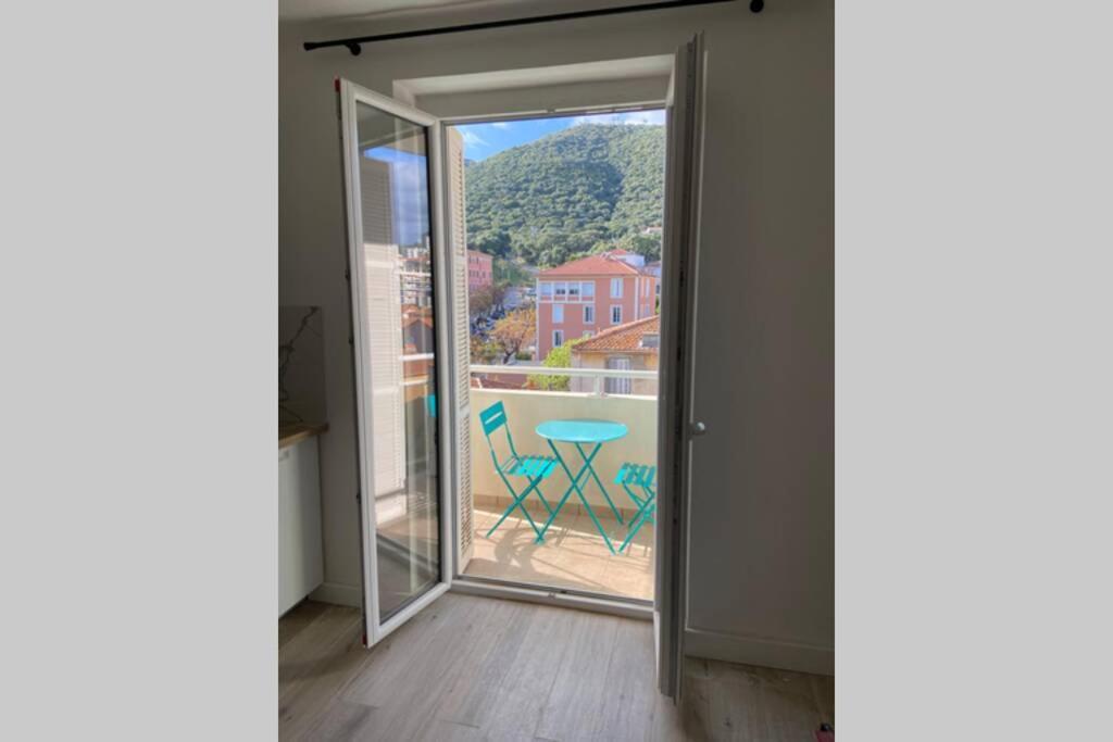 One-Bedroom Apartment,1091712627:JPEG