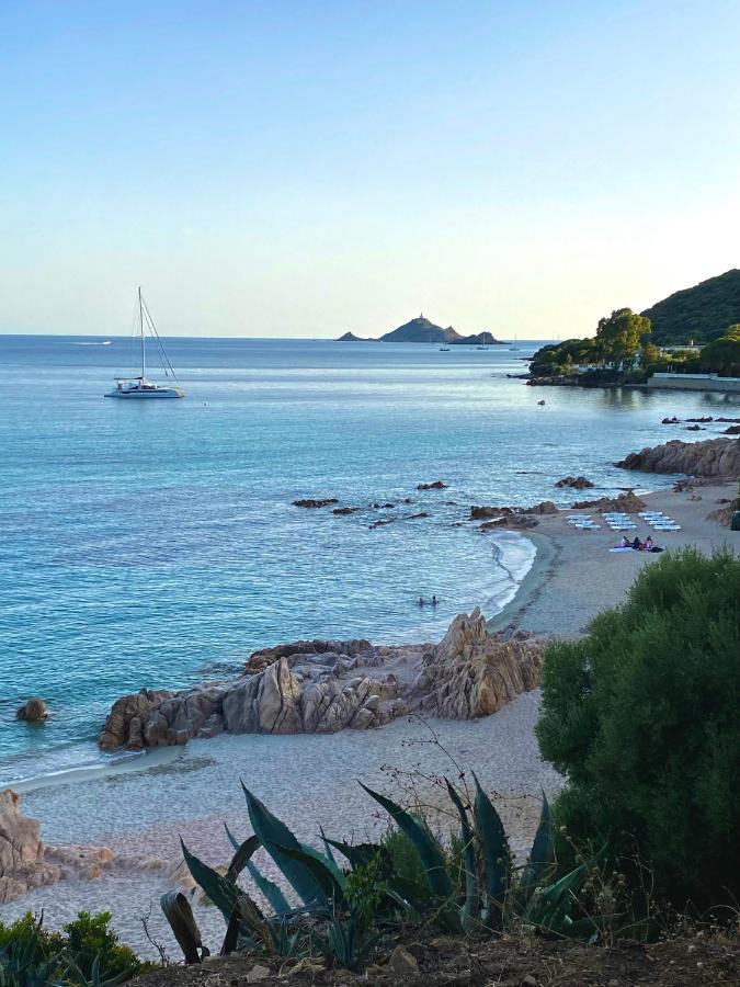 One-Bedroom Apartment,1135493479:JPEG