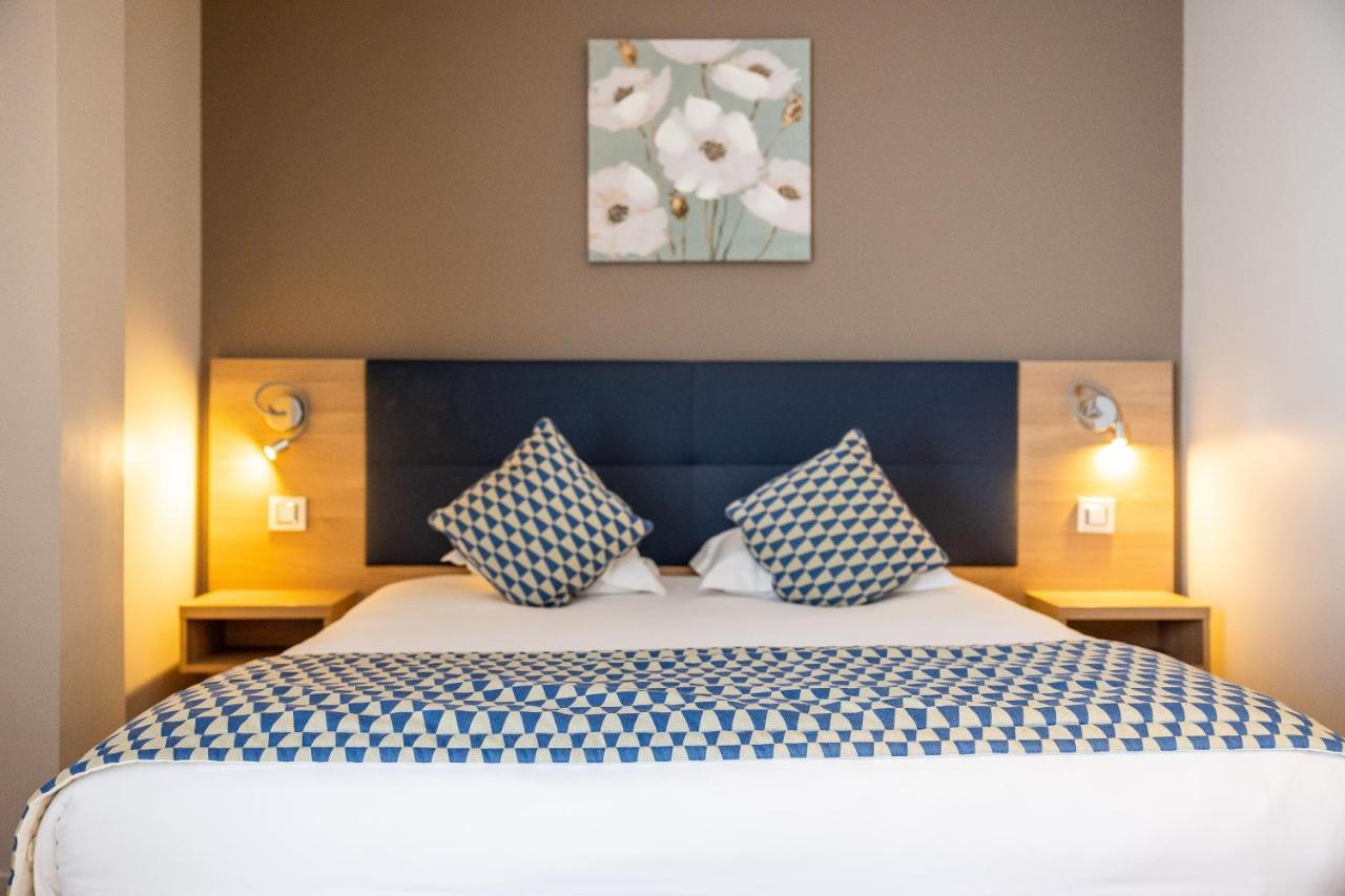 Comfort Street Side Room,1557079708:JPEG