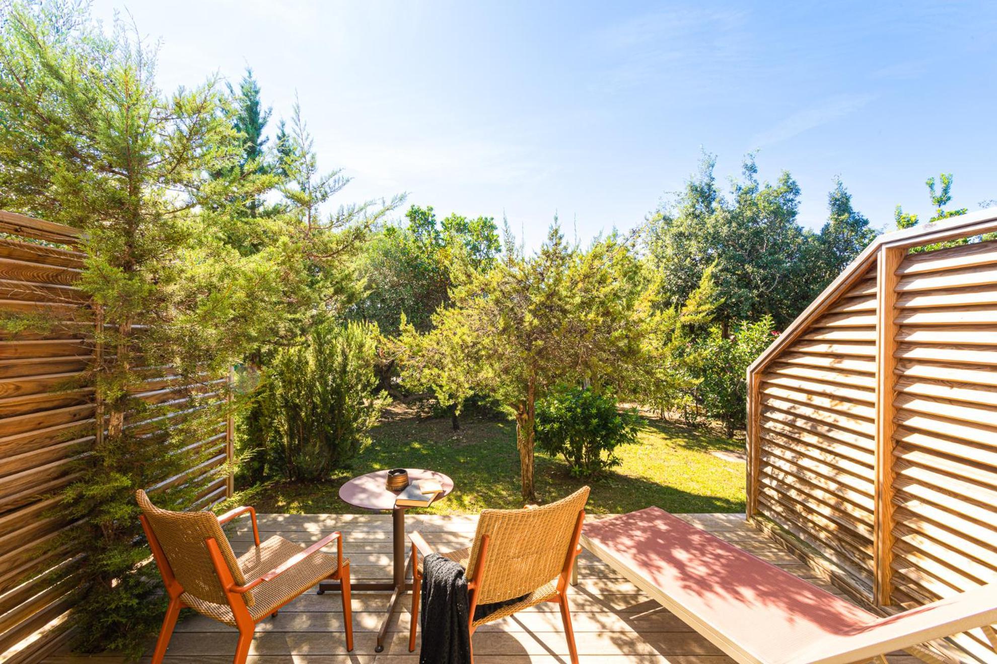 Deluxe Double Room with Garden View,1553137510:JPEG