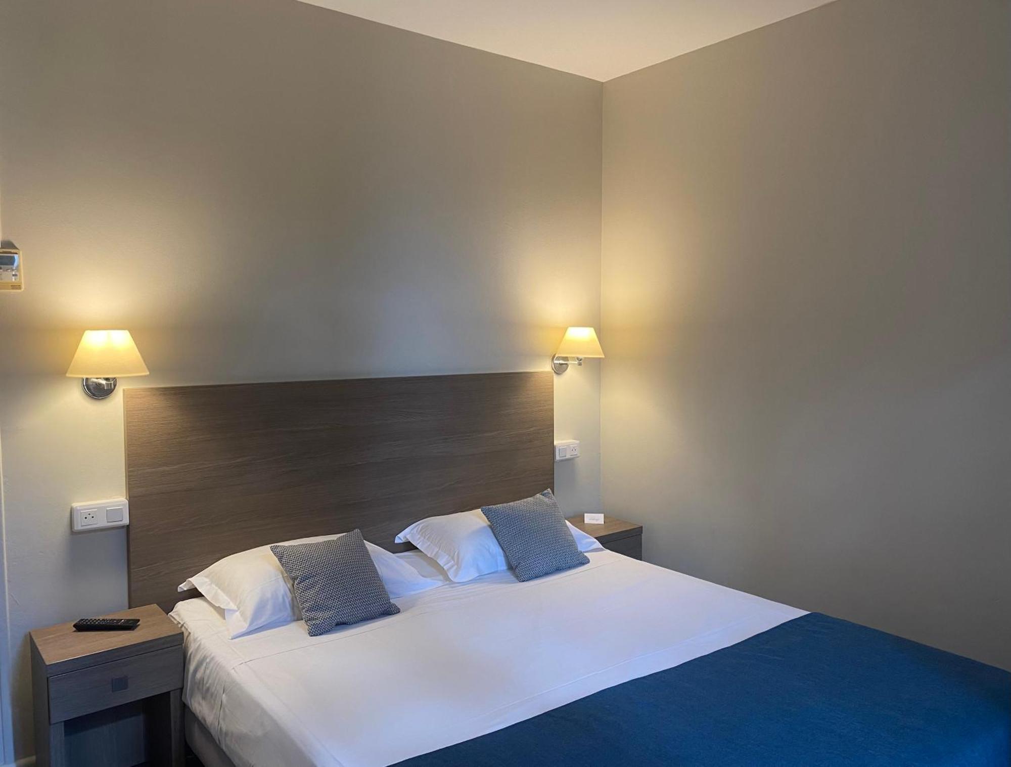 Standard Double Room,1588037211:JPEG