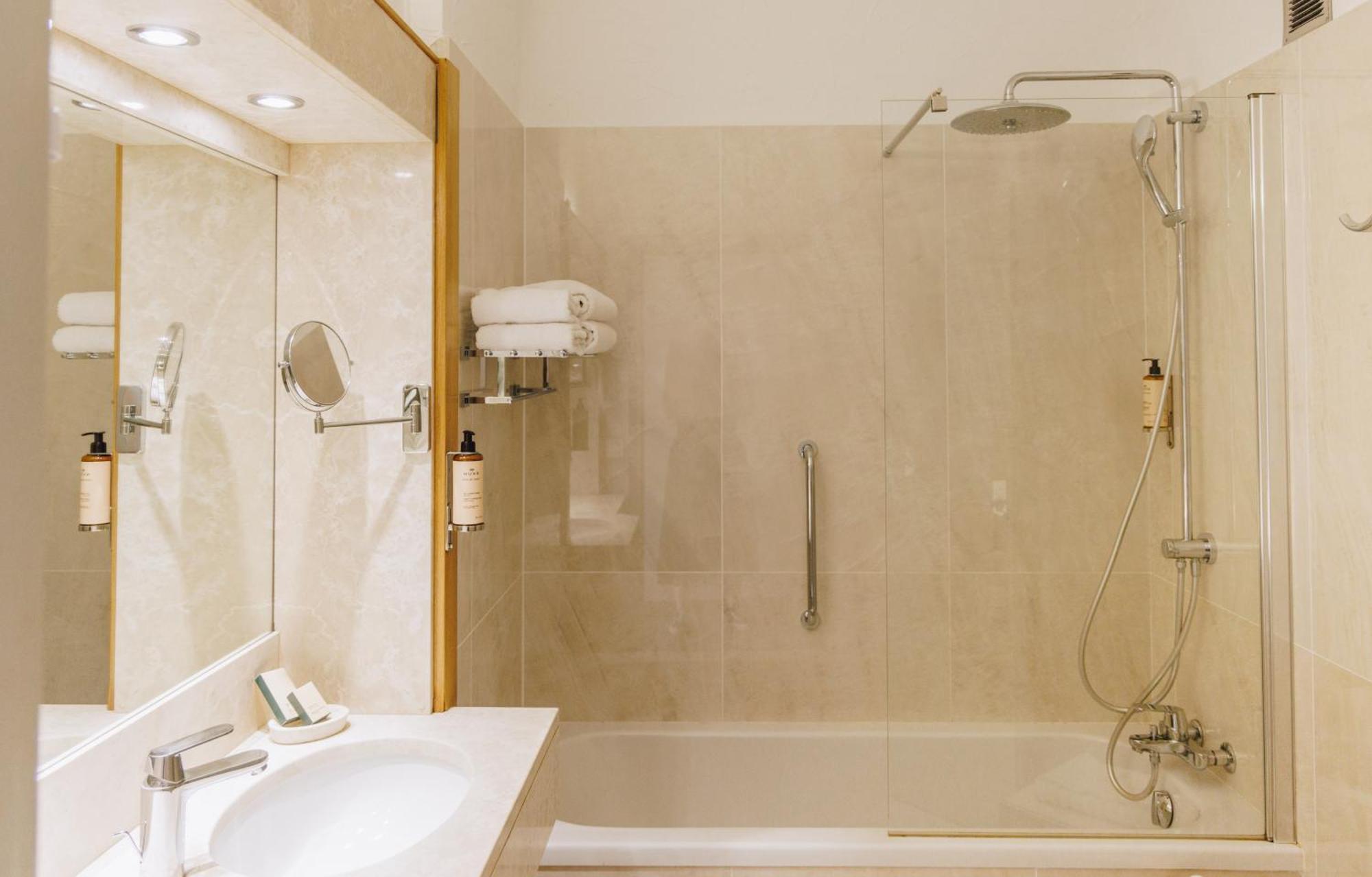 Superior Double Room with Sea View,1596019394:JPEG