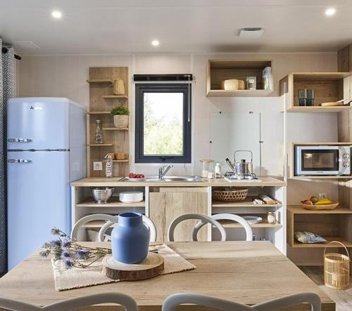 Mobile Home,1623744440:JPEG