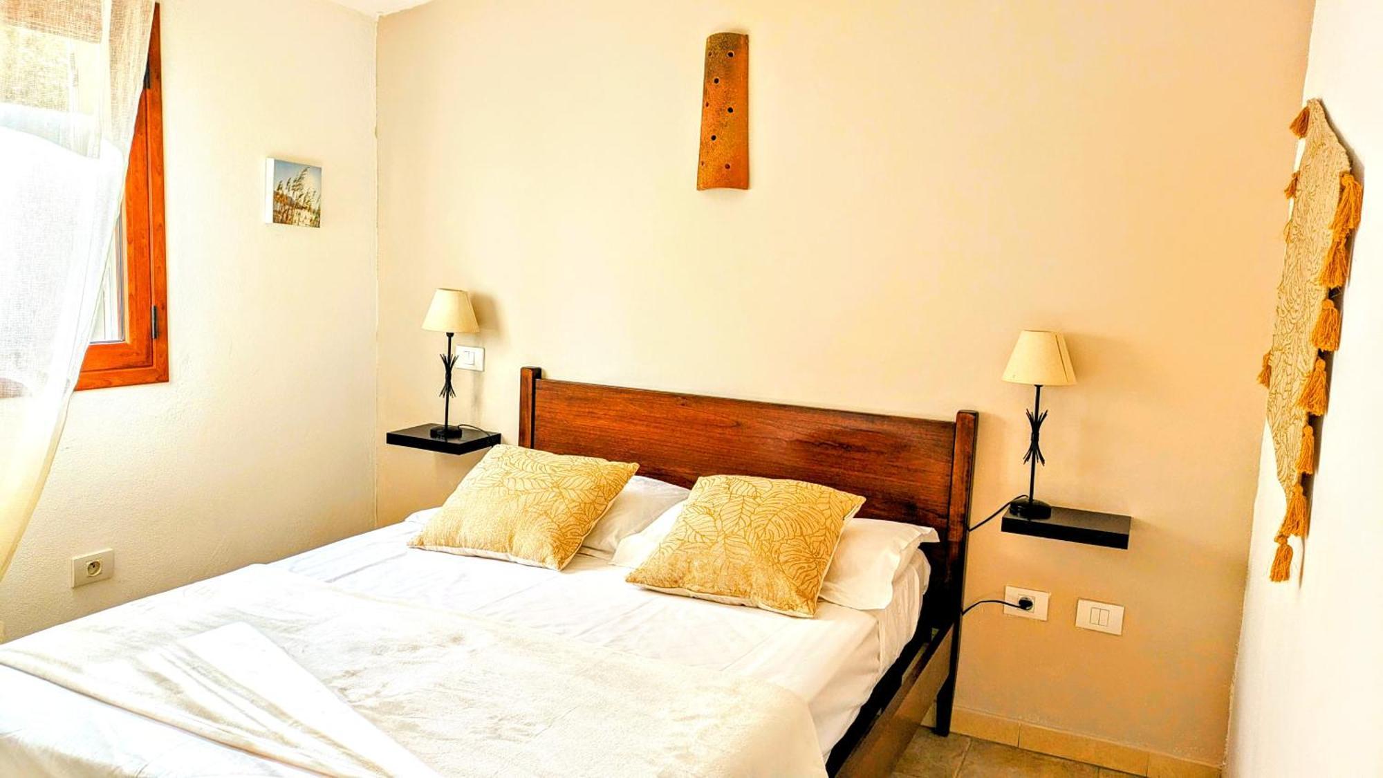 Double Room with Private Bathroom,1642584385:JPEG