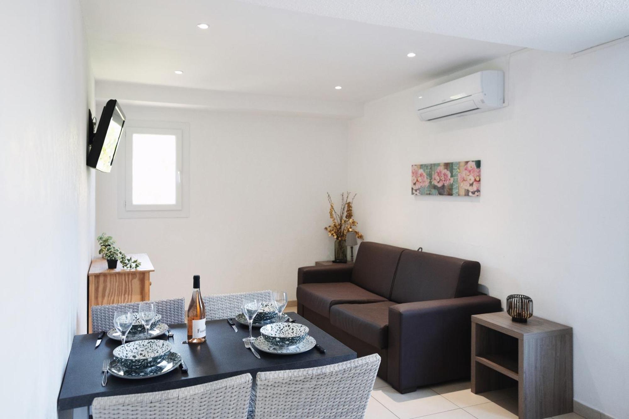 One-Bedroom Apartment,1673932241:JPEG