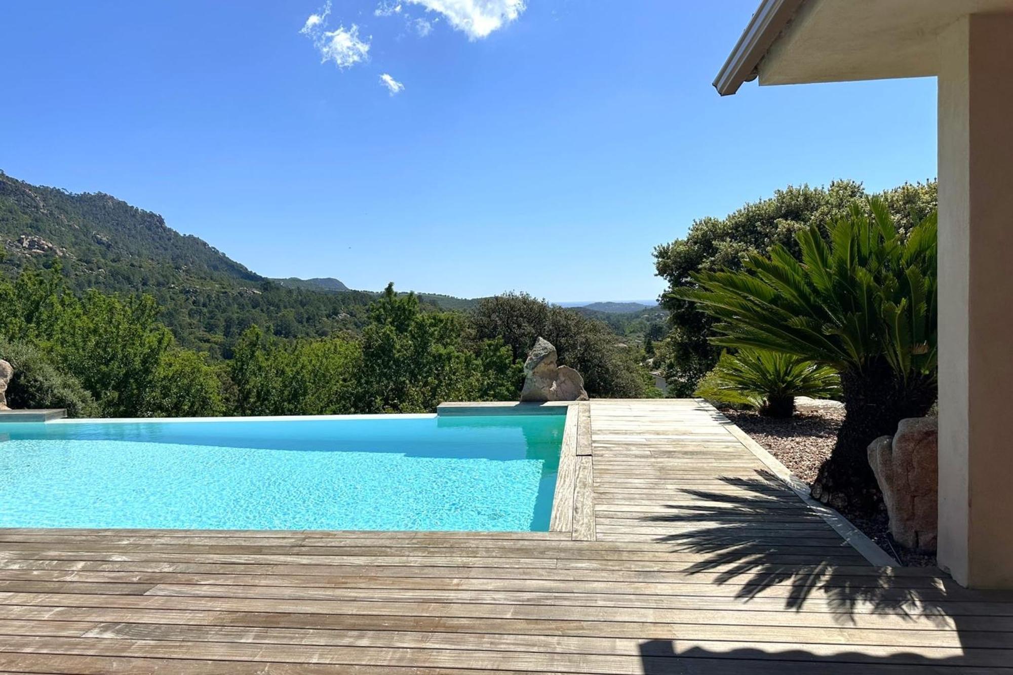 Villa with Private Pool,1705105803:JPEG