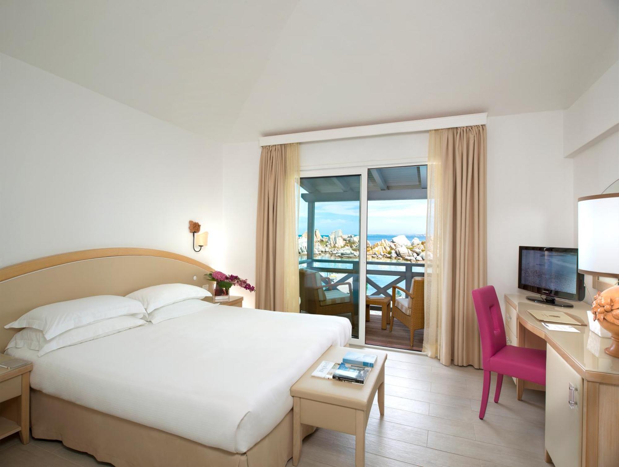 Double Room with Balcony and Sea View