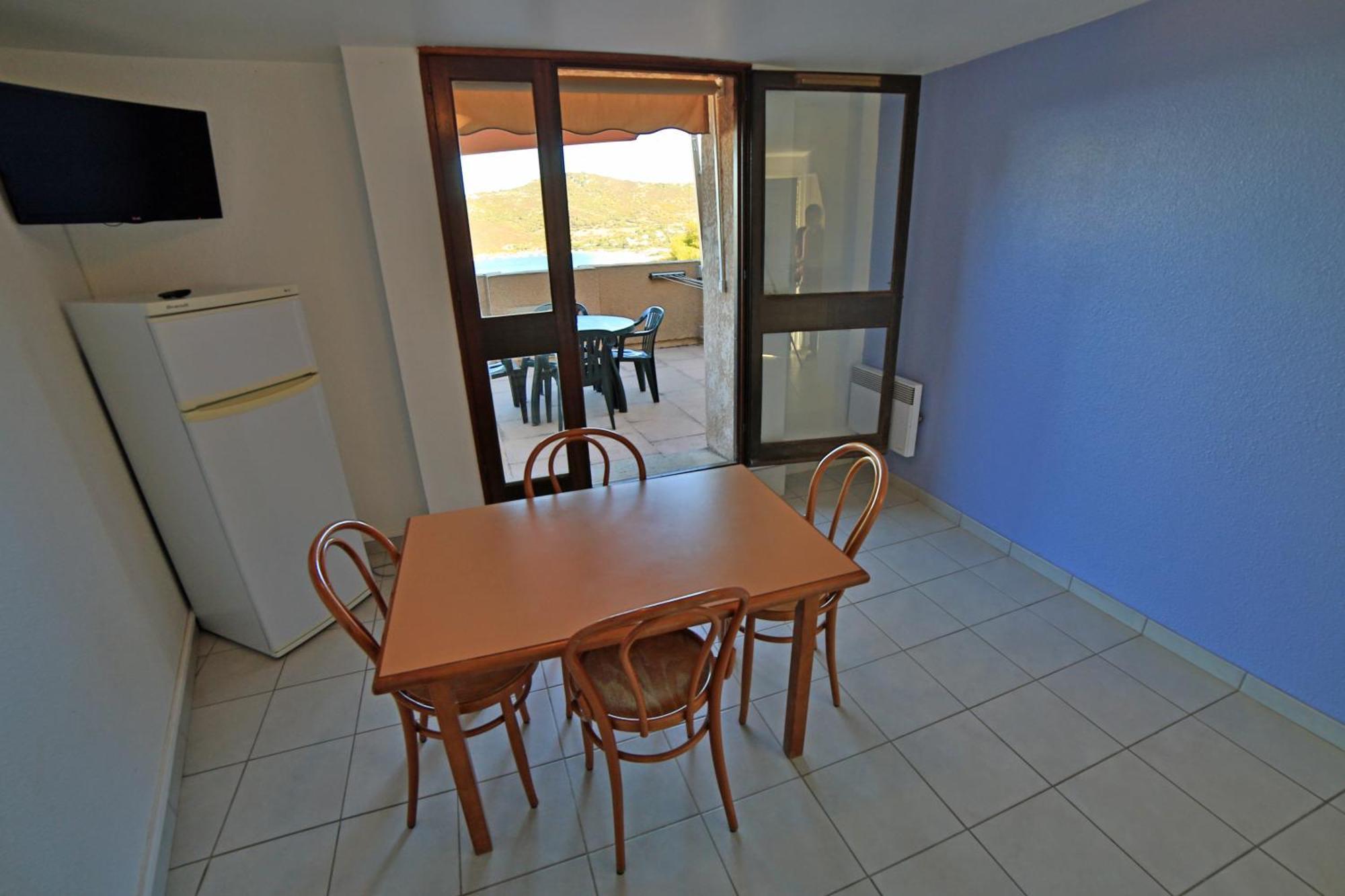 Apartment - Split Level 4 people,315555421:JPEG