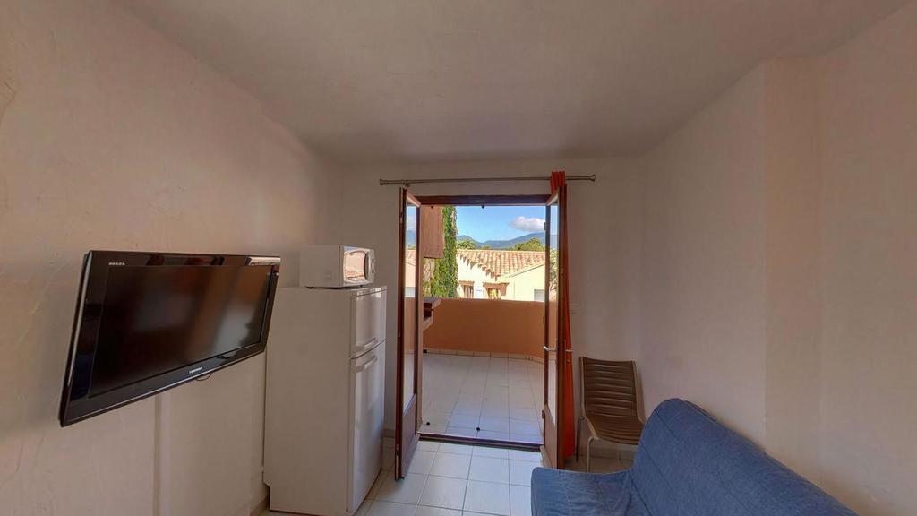 One-Bedroom Apartment (2 Adults),821591222:JPEG