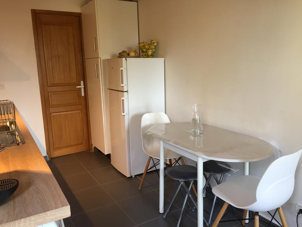 Studio Apartment,862101083:JPEG