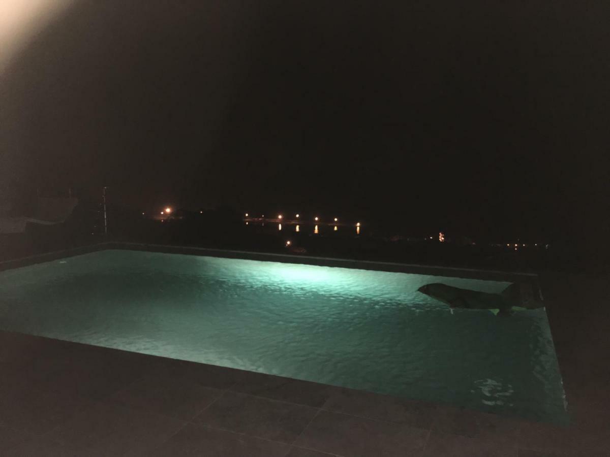 Apartment,863438849:JPEG