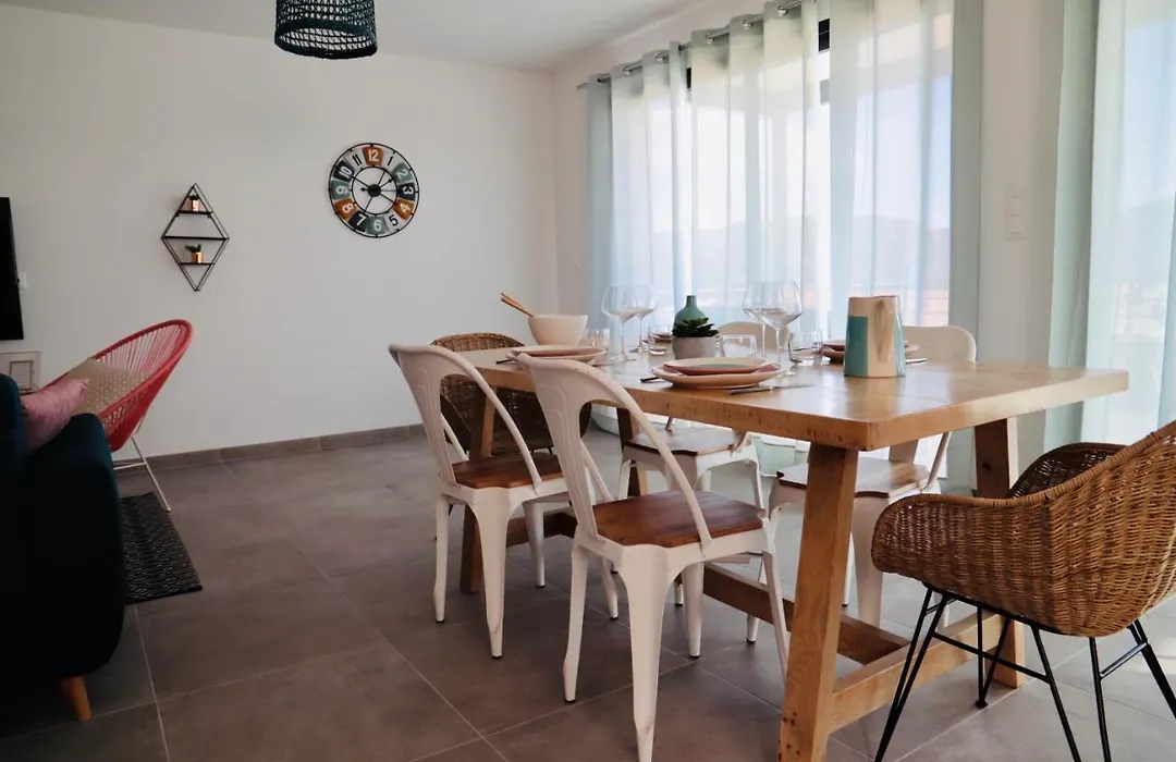 Tres Bel Appartement Avec Grande Terrasse-1