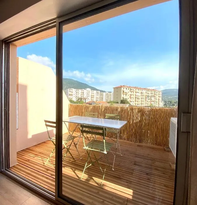 Superbe T2 Equipe Proche Centre Ville Ajaccio Avec Parking-1