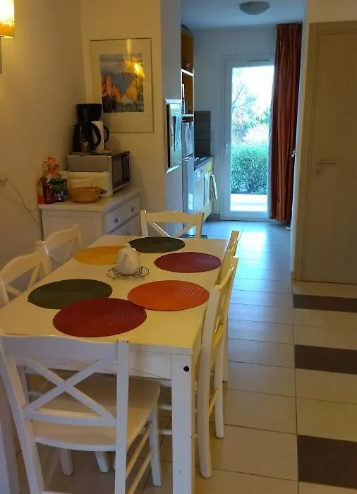 Maison duplex 2 chambres, avec jardin, 800m plage-1