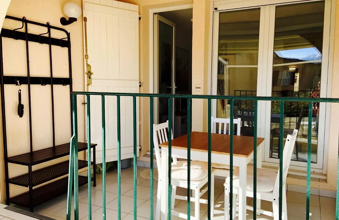 Residence Santa Regina Grand Studio Avec Salon, Zone Nuit, Loggia, Terrasse-1