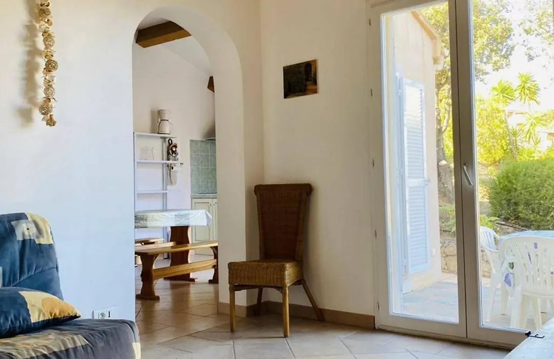 Maison Charmante Avec Parking Privatif Et Terrasses, Proche Plage - 4 Couchages - Fr-1-63-264-1