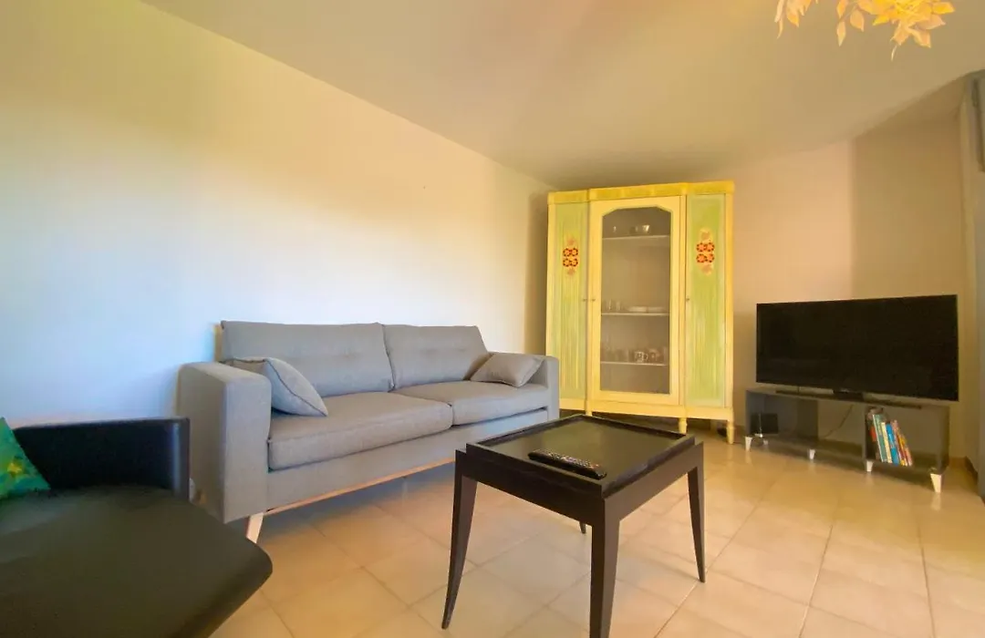 Grand T3 Avec Jardin Proche De La Mer-1
