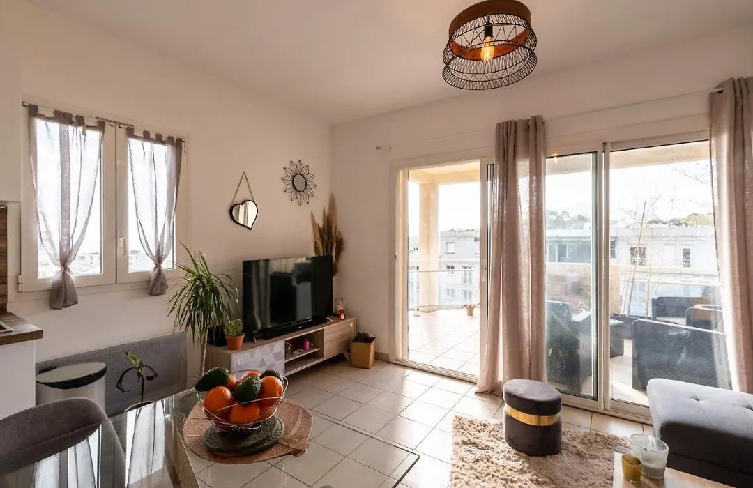 U Nidu - A Ajaccio, Magnifique Appartement 4 Couchages Vue Mer-1