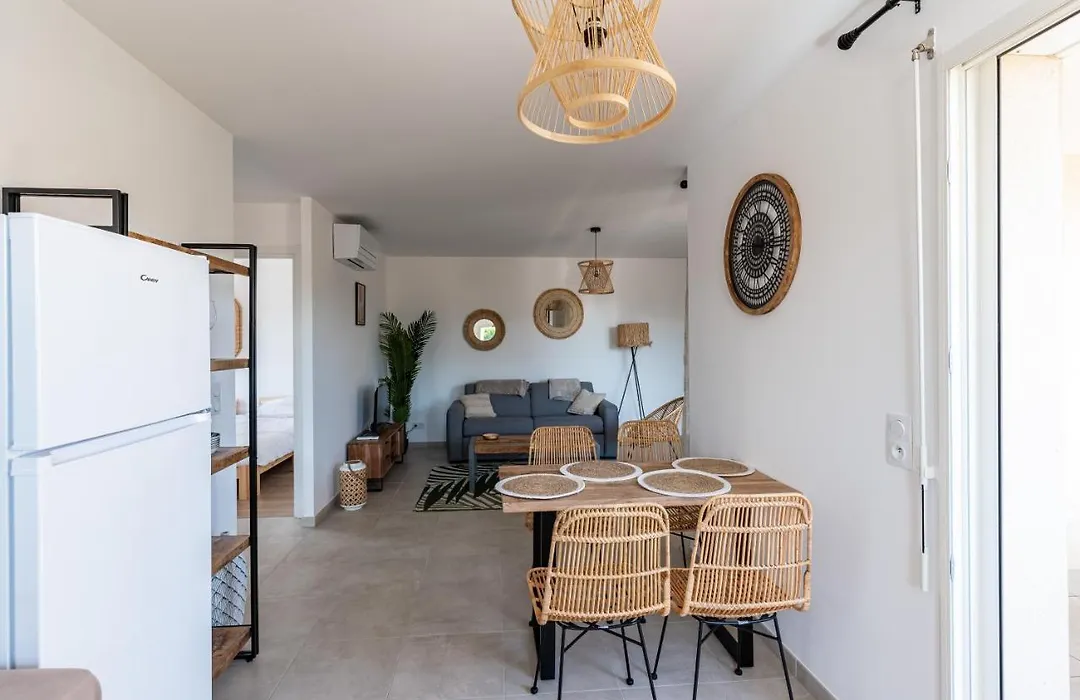 Mari - Appt Tout Confort 150M De La Plage-1
