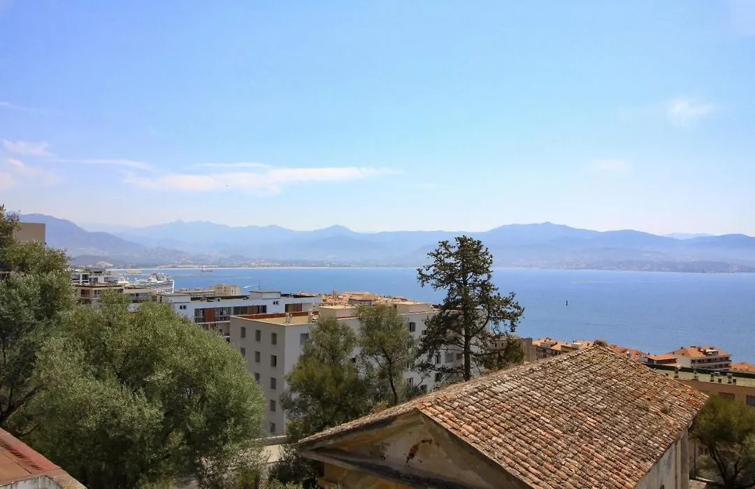 Appartement Vue Mer-1