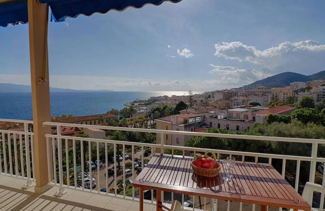 Appartement 2 Pieces Avec Parking A Ajaccio - Fr-1-61-474-1