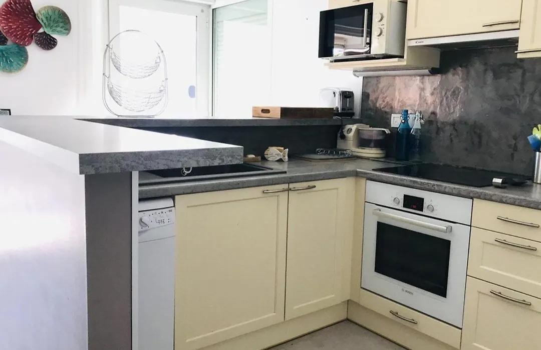 Appartement Climatise A 1,4 Km De La Plage Avec Parking Et Ascenseur - Calvi - Fr-1-63-277-1