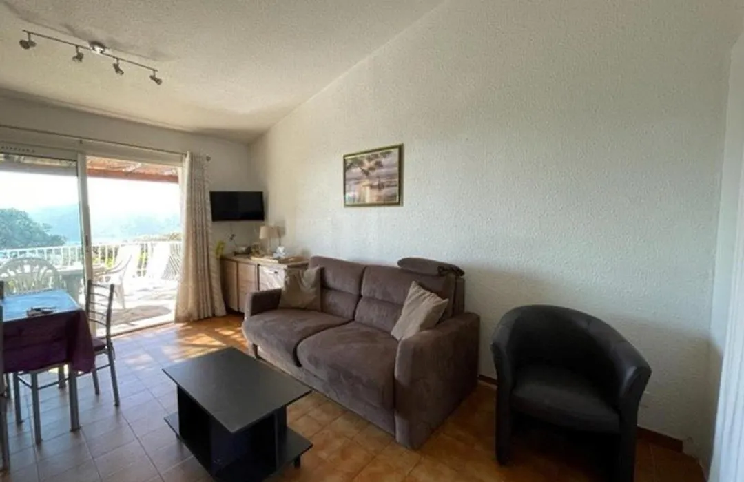 Villa 4 Pieces Avec Terrasse, Piscine Et Parking - Porto-Vecchio - Fr-1-62-163-1
