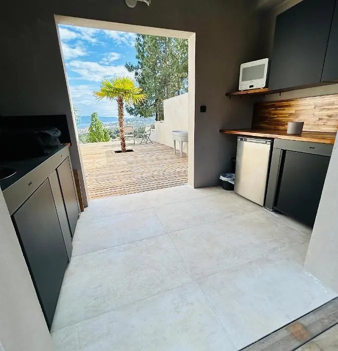 CASA LC chambre1 vue Mer Jacuzzi-1