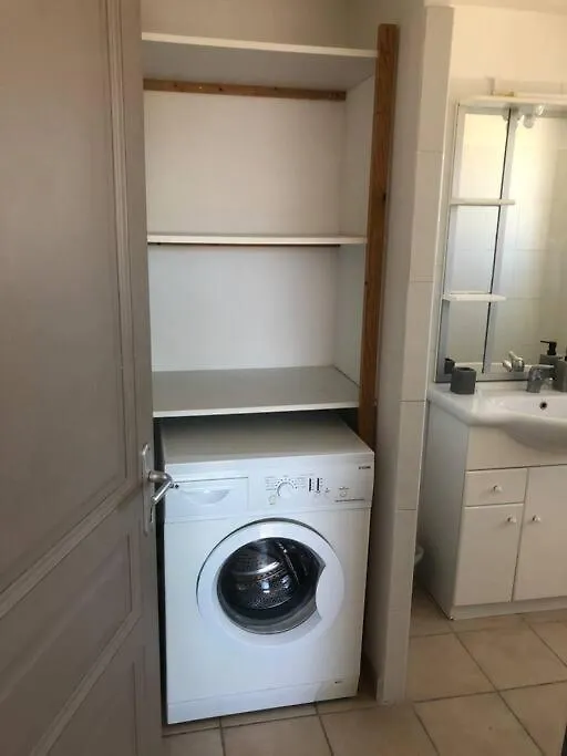 Grand T1 65 M², 8Min Des Plages-1