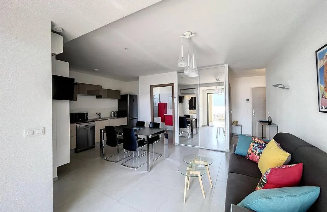 Appartement T2 avec vue sur mer et citadelle, parking privé, Calvi - FR-1-719-5-1