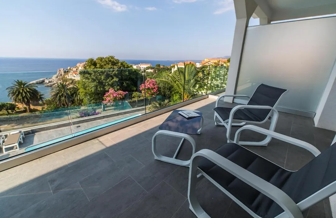 Hotel Villa R-1