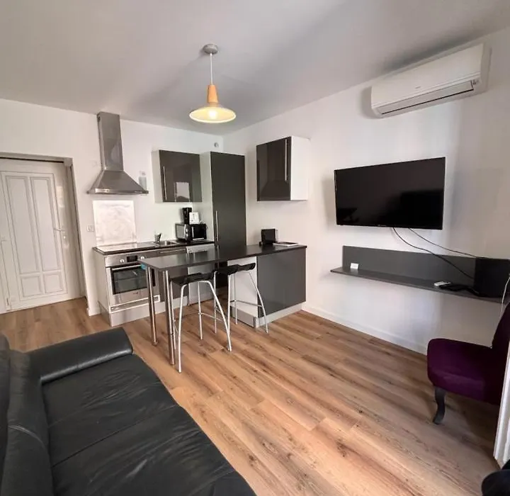 Appartement T2 Vieux Port D'Ajaccio-1