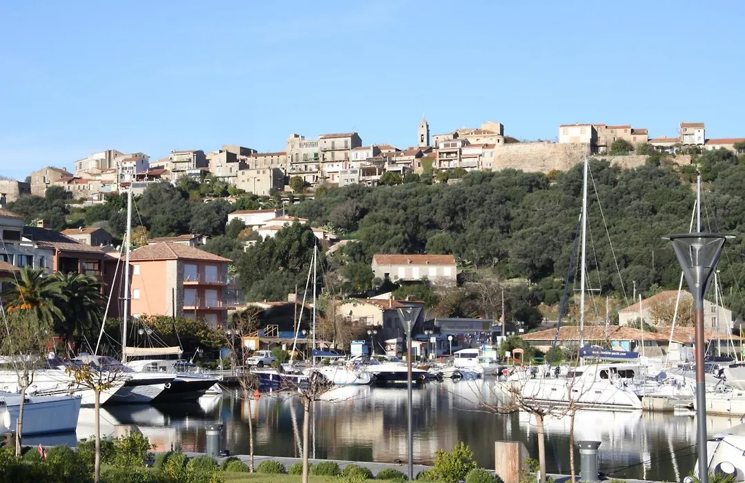 Les Roches Blanches-1
