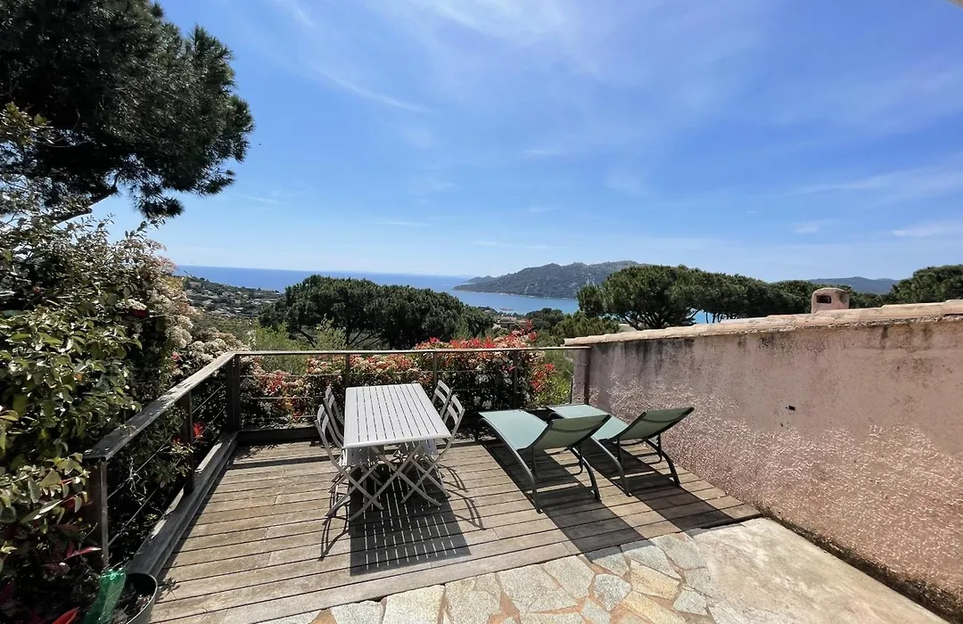 Les Mini-Villas De Santa-Giulia-1