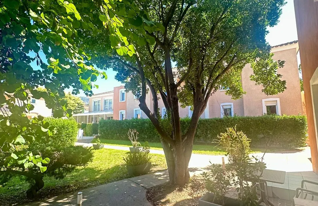 Hôtel Thalassa-1