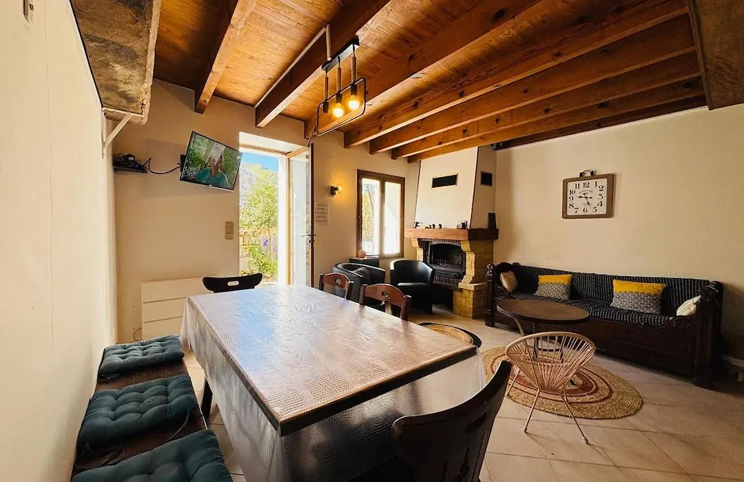 Belle maison de montagne proche Ajaccio-1