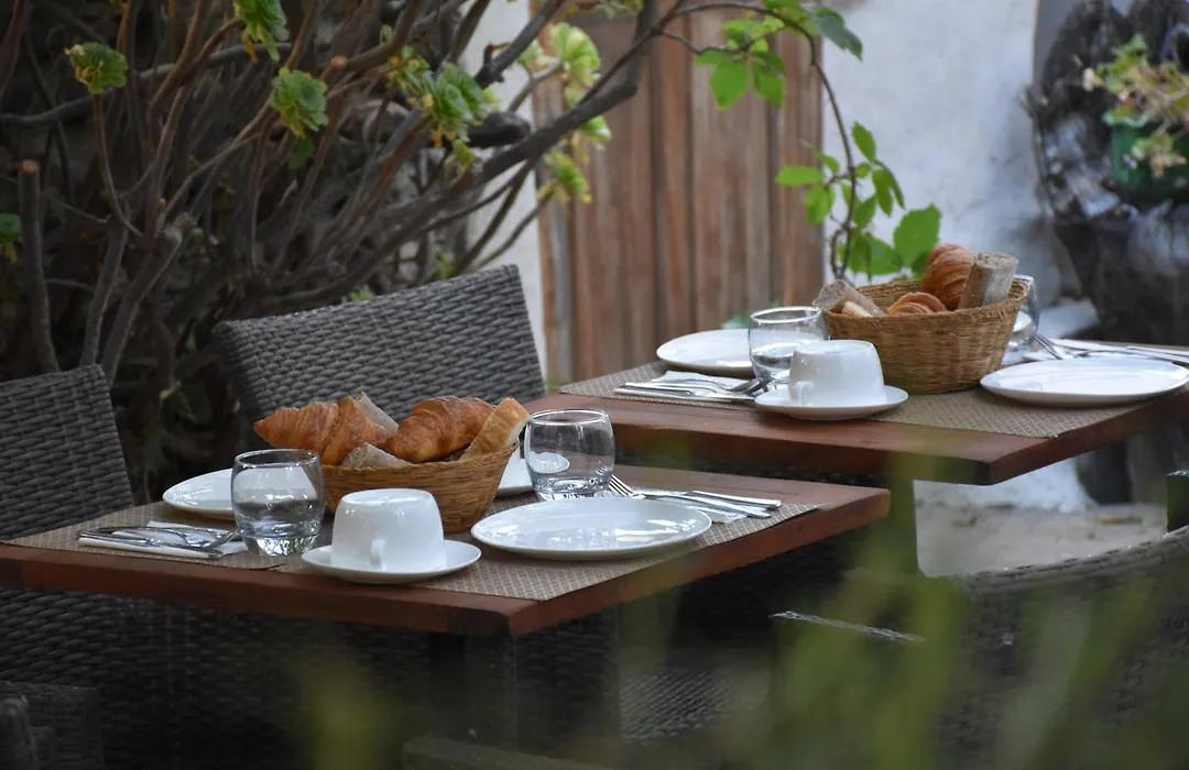 Hôtel Restaurant Petra Cinta-1
