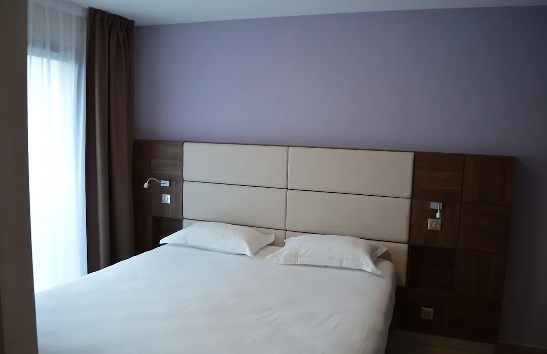 Hotel Port Toga-1