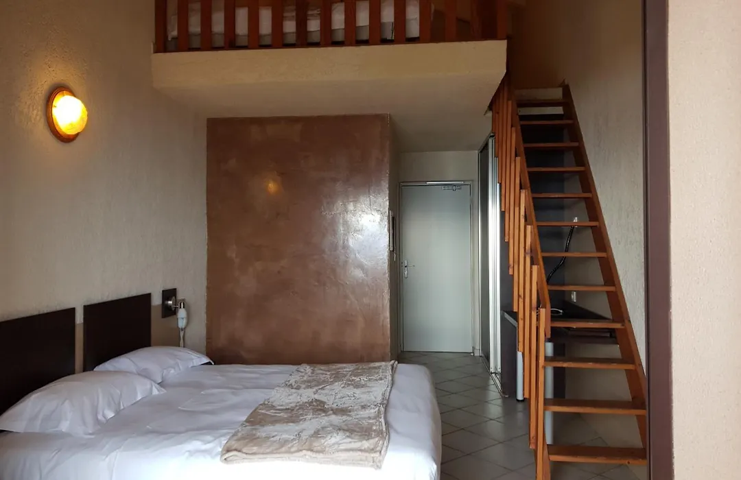 Hotel&Restaurant le Saint Jean-1