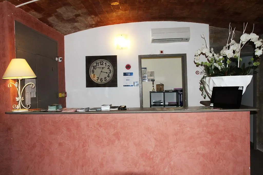 Hotel Riviera-1