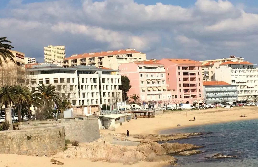 Studio Les Pieds Dans L'Eau Plage Du Trottel-1