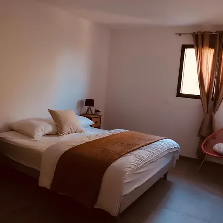 Tres Bel Appartement Avec Grande Terrasse-2