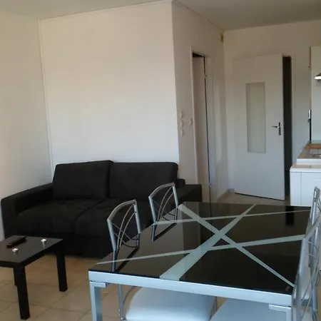 Appartement vue mer et montagne-2