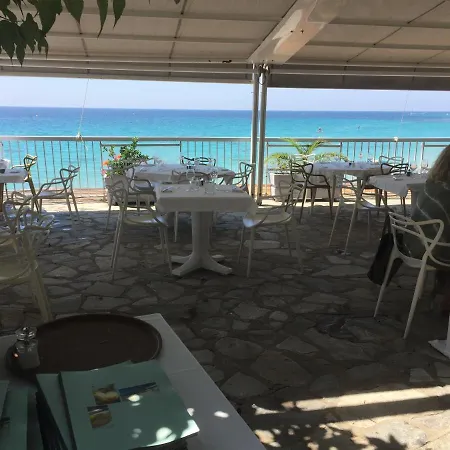Ajaccio Magnifique T2 45M2 Neuf 5 Personnes Clim Wifi Stationnement Gratuit Centre Ville Plage A 300M-3