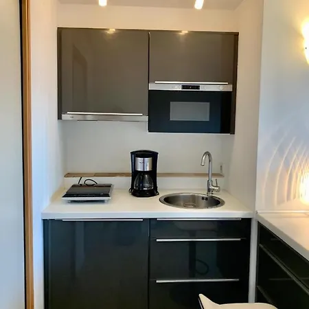 Studio Cosy Et Moderne Au Coeur D'Ajaccio-2