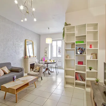 Charming Flat In The Heart Of The Old Town Of Ajaccio - Welkeys-3