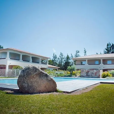 Bel Appartement T2 en Résidence avec piscine - Cala Rossa - Les Jardins d’Alzetu-2